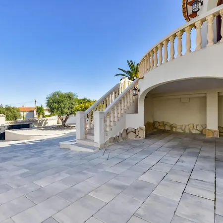 Villa Guzman - Erita