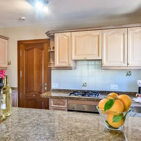 Guzman - Erita Villa